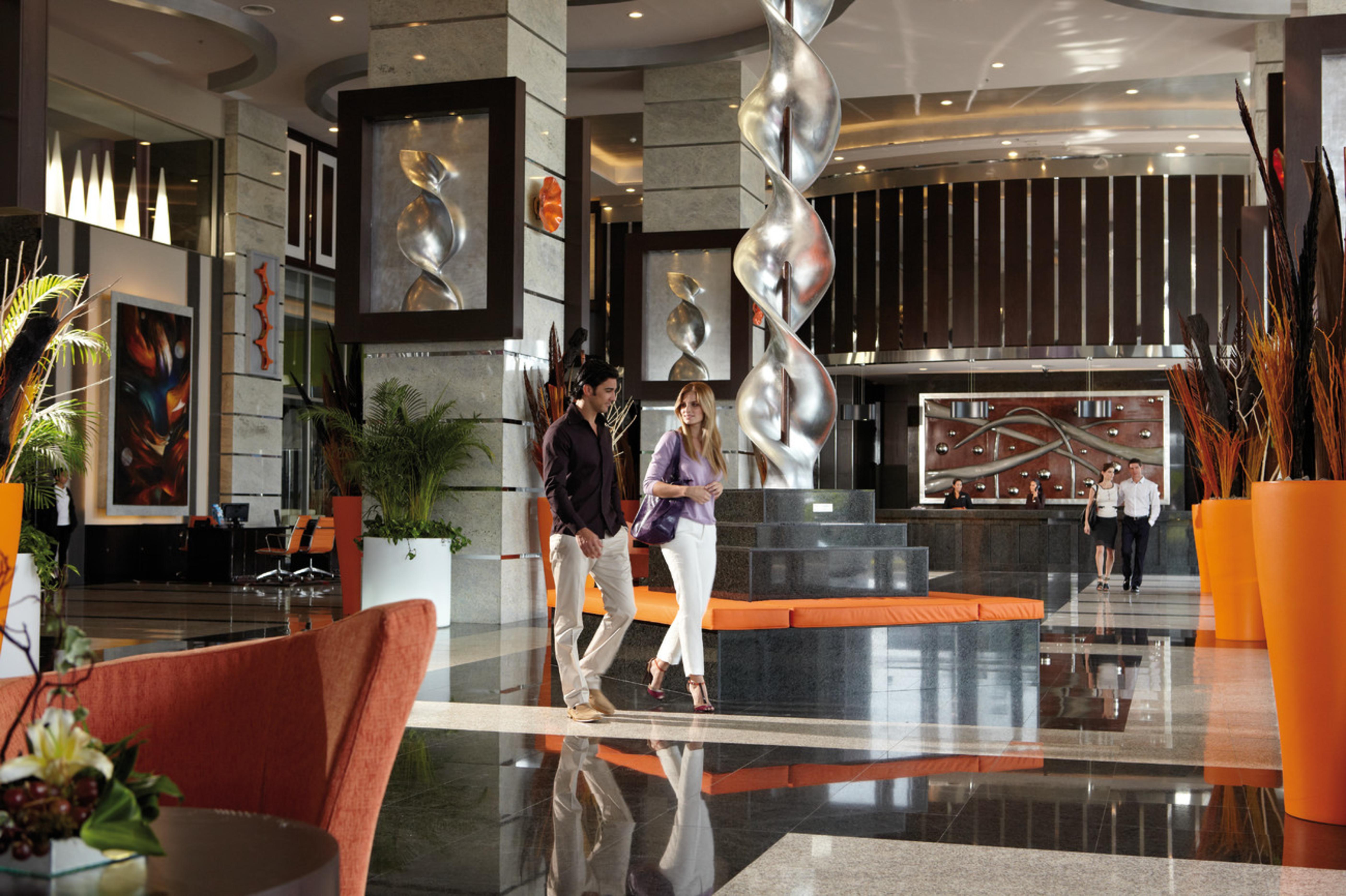 Отель Riu Plaza Гвадалахара Интерьер фото